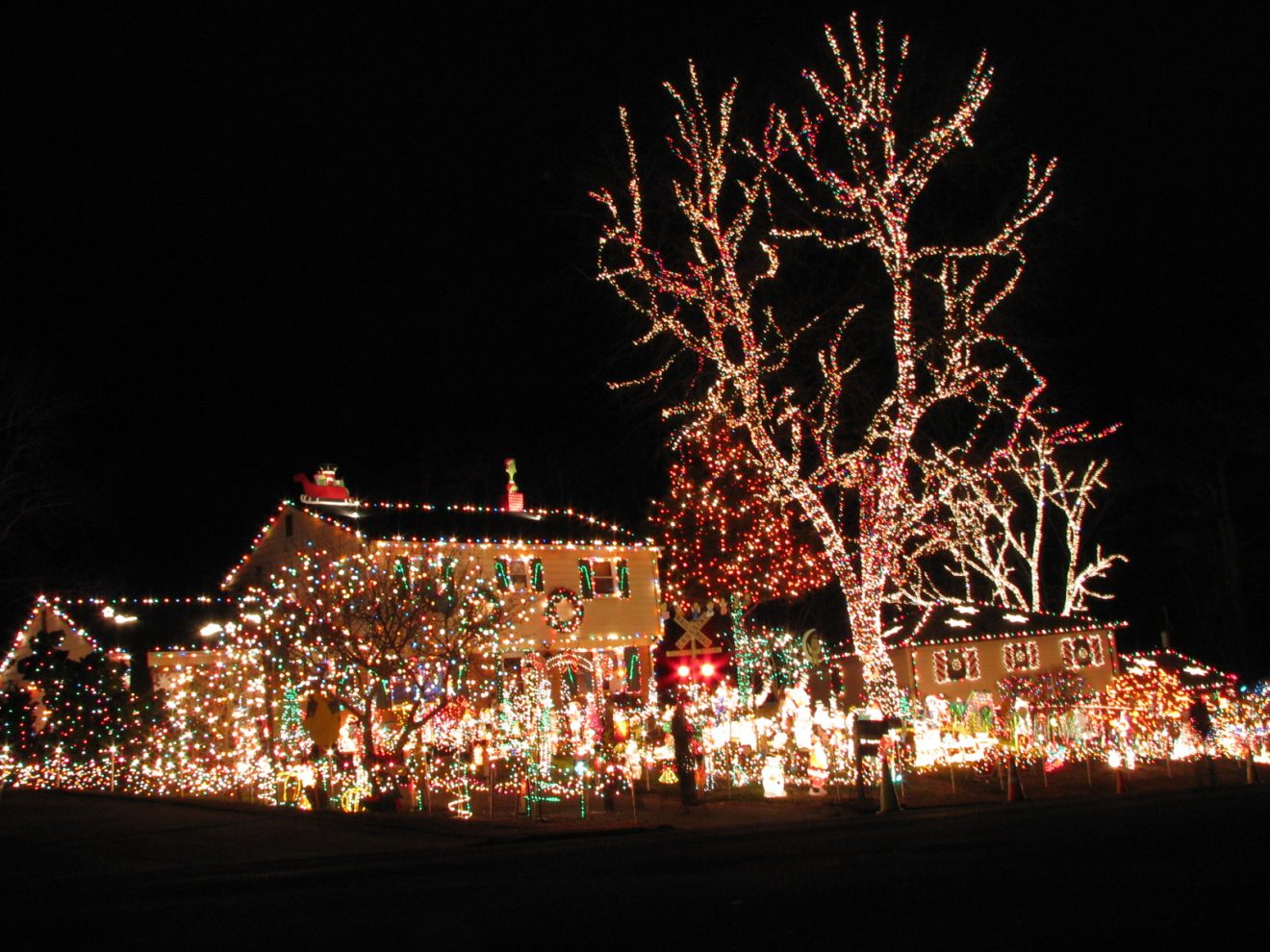 Yuletide: A Villanelle